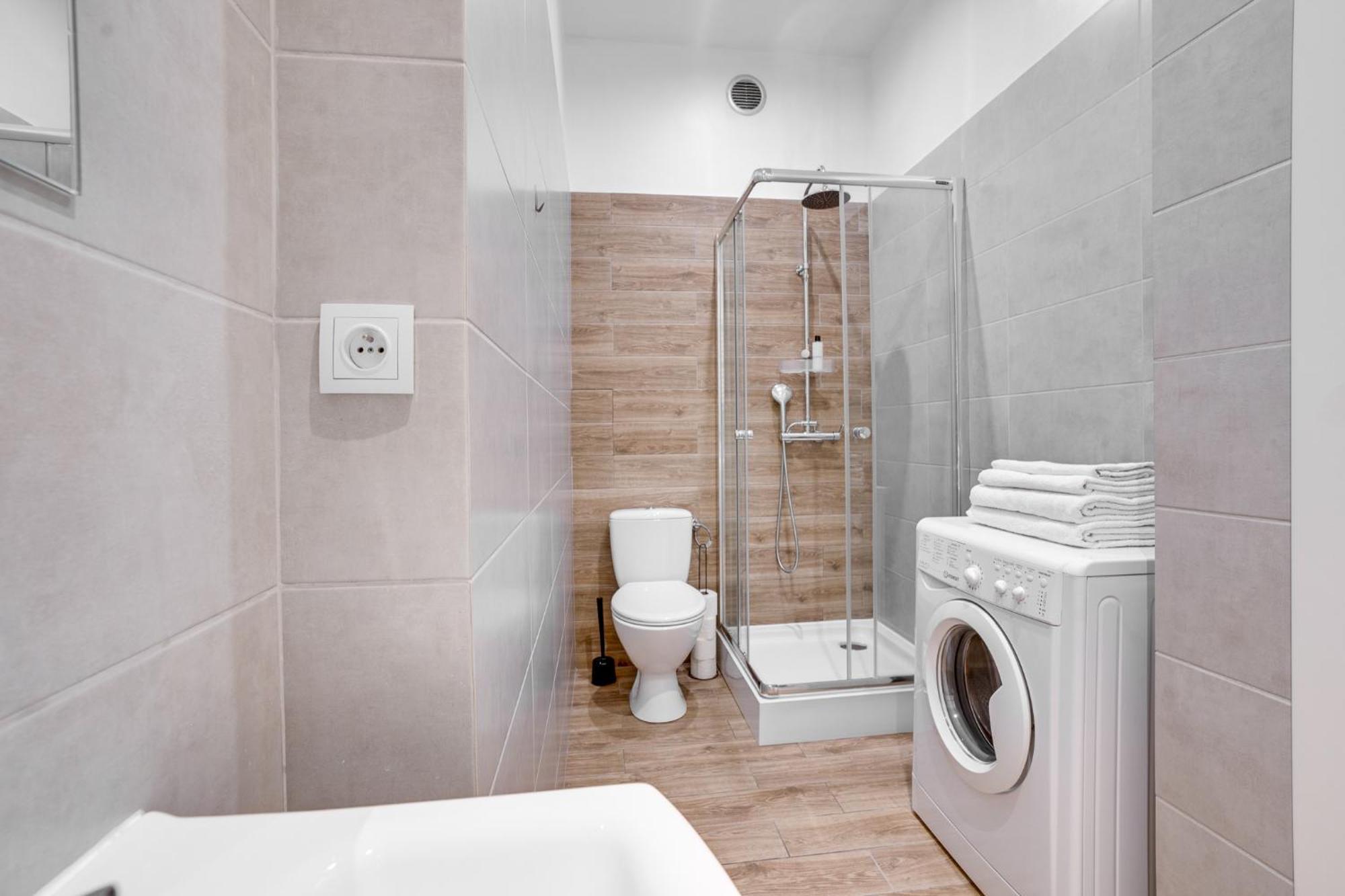Apartamenty Centrum Dworzec Pkp Self Check-In 24H Катовіце Екстер'єр фото