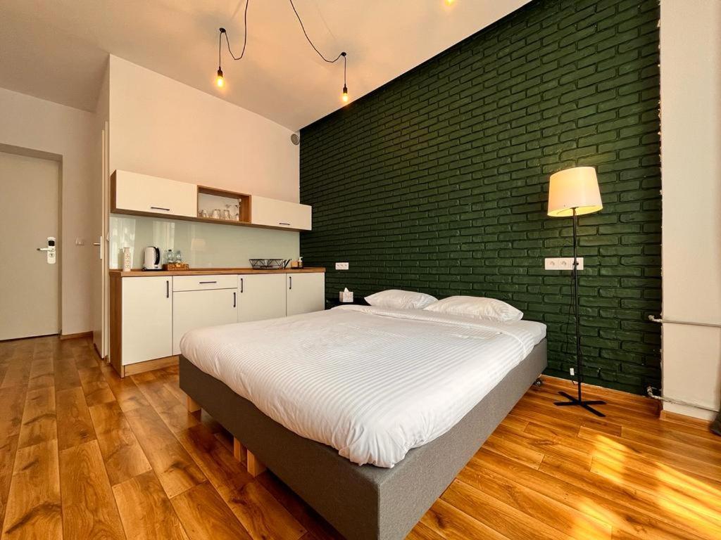 Apartamenty Centrum Dworzec Pkp Self Check-In 24H Катовіце Екстер'єр фото
